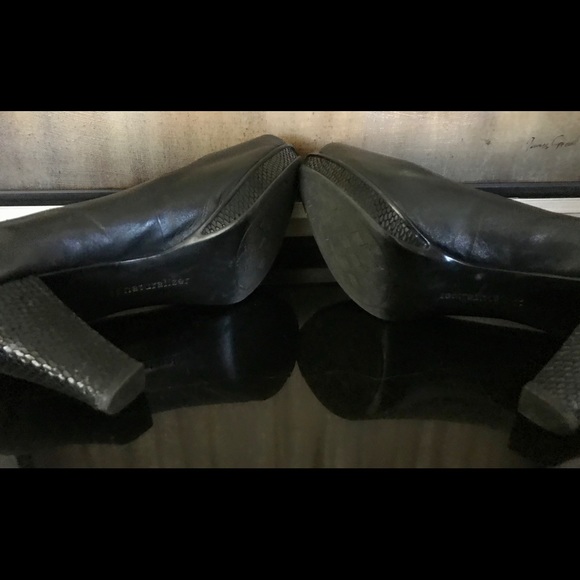 Naturalizer N5 Leather Platform open toed pump - Picture 5 of 5